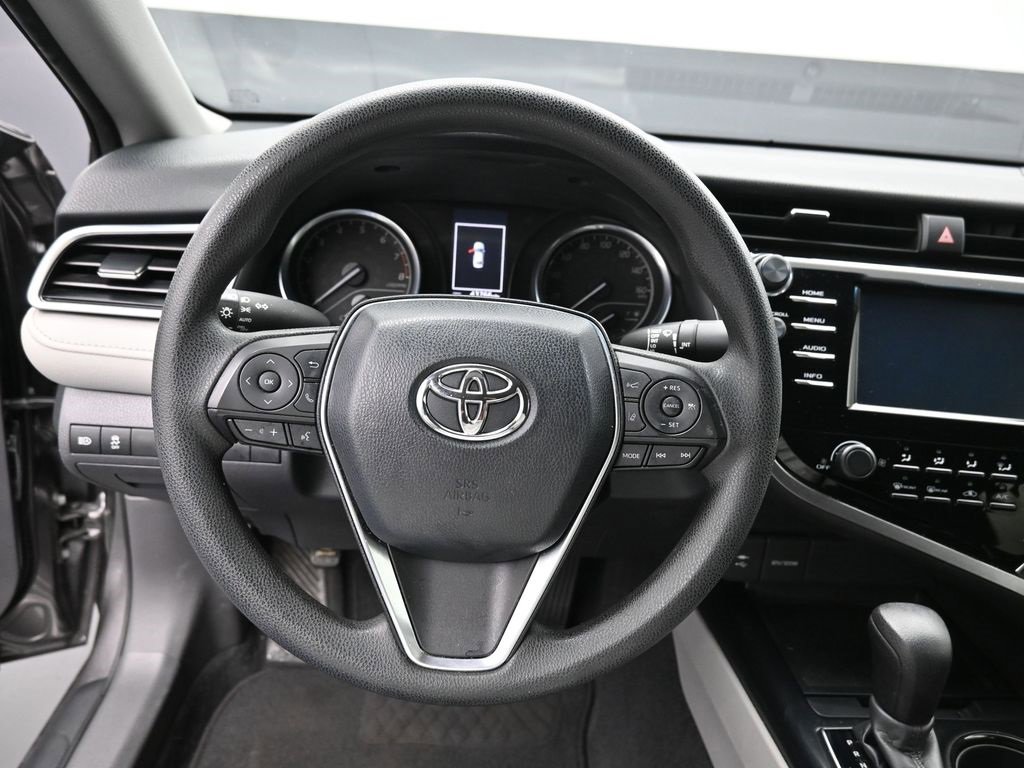 Certified 2018 Toyota Camry LE image 15