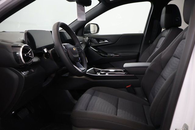 New 2026 Chevrolet Equinox LT w/ Safety and Technology Package image 11