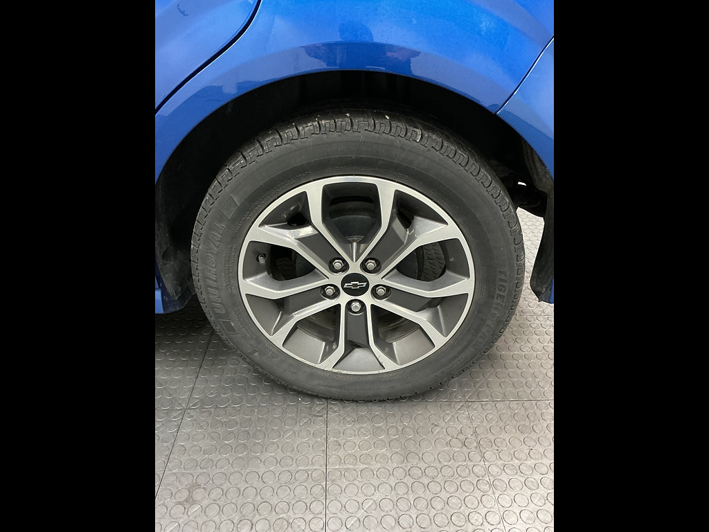 Used 2019 Chevrolet Sonic LT w/ Convenience Package FWD image 36