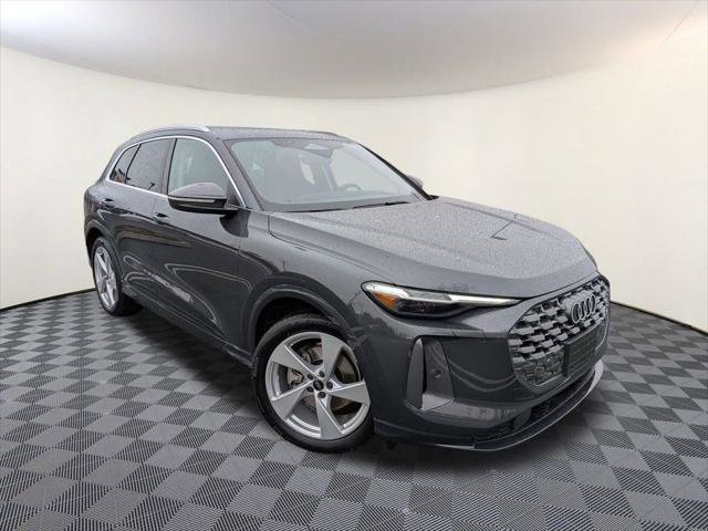 Certified 2025 Audi Q5 Prestige image 1