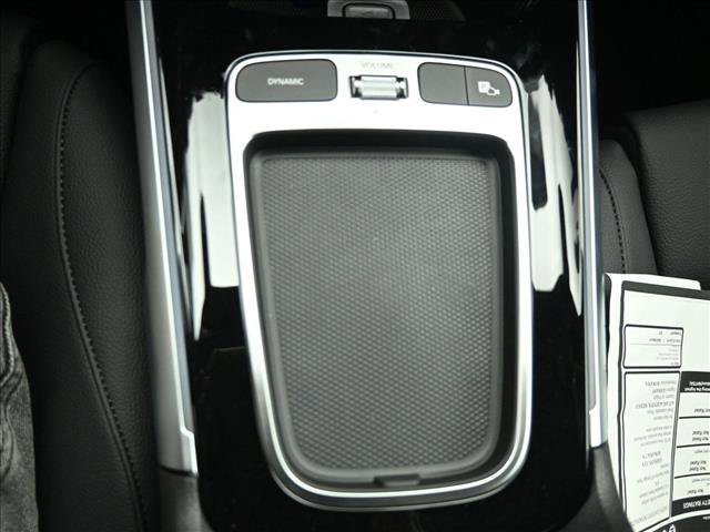New 2026 Mercedes-Benz GLB 250 4MATIC image 17