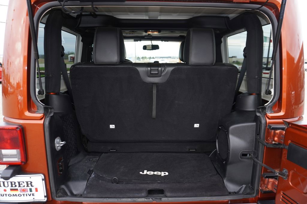 Used 2014 Jeep Wrangler Sahara w/ Dual Top Group image 26