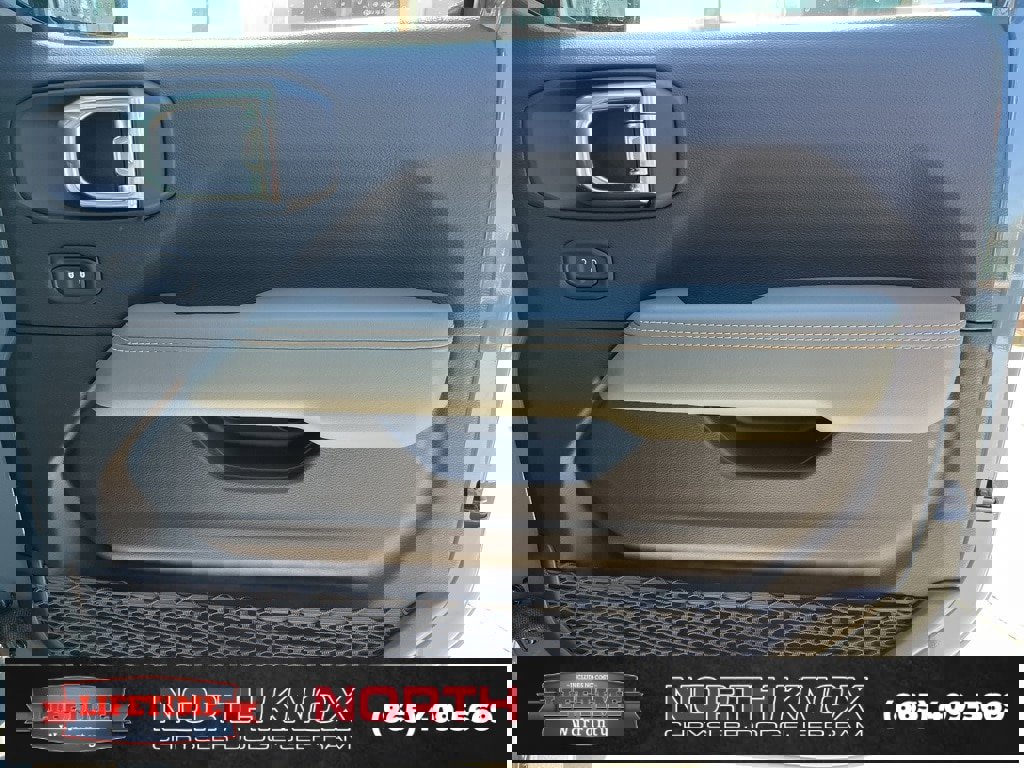 New 2025 Jeep Gladiator Mojave image 28