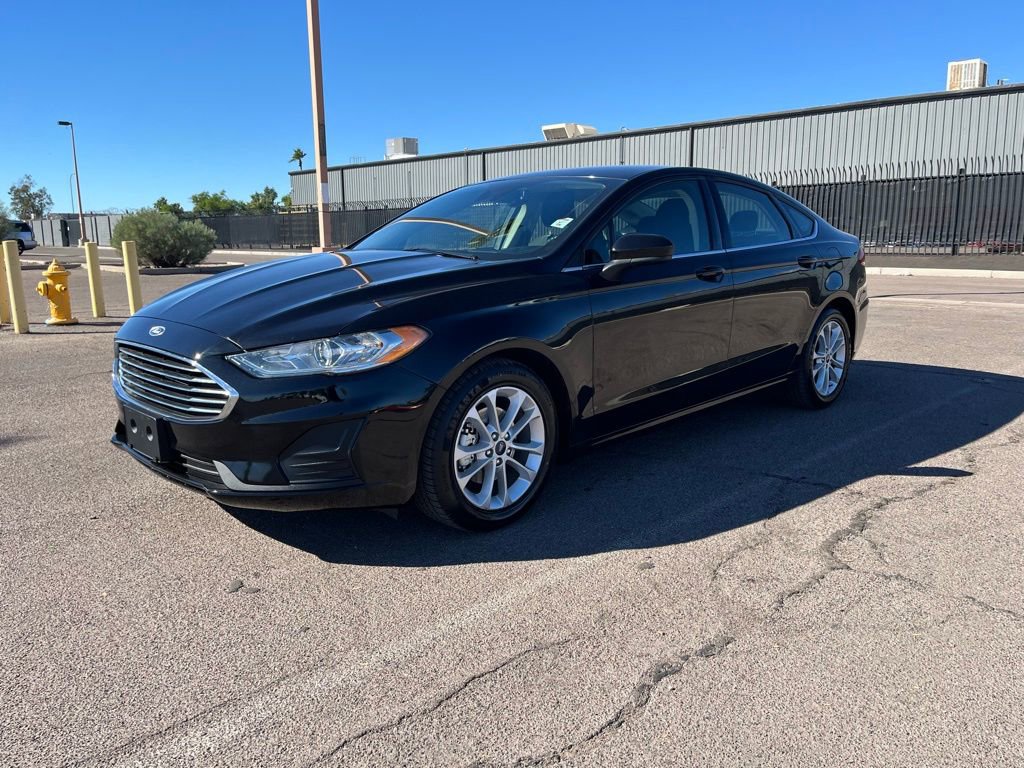 Used 2019 Ford Fusion SE image 4