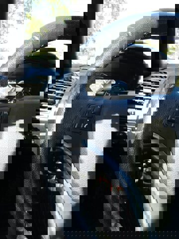 Used 2010 BMW 128i Convertible image 28