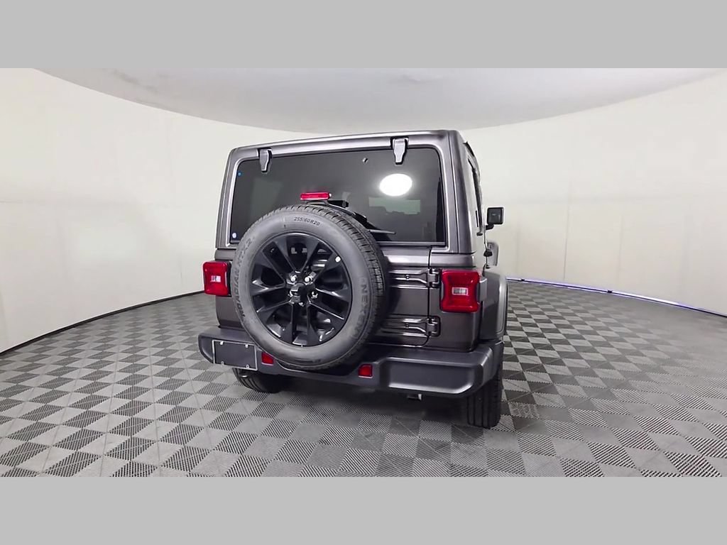 Used 2025 Jeep Wrangler Unlimited Sahara AWD/4WD image 43