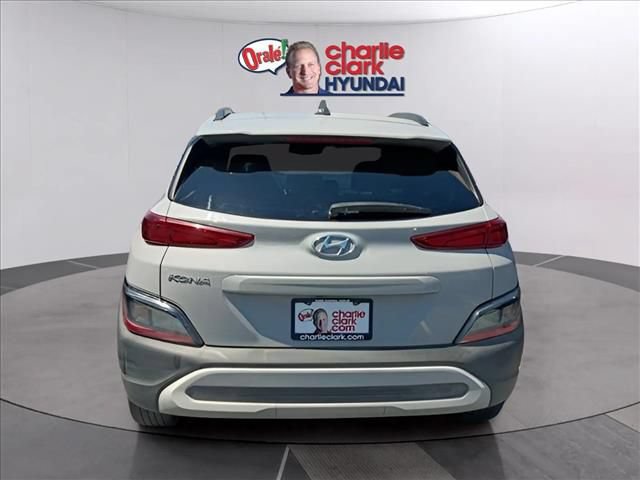 Used 2023 Hyundai Kona SEL w/ Cargo Package FWD image 3