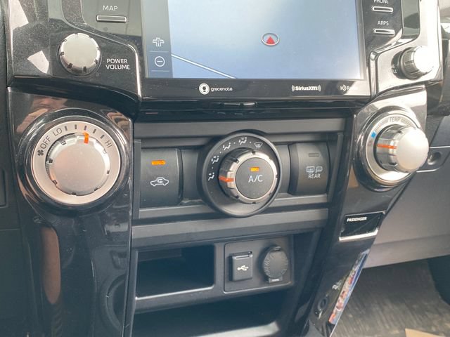Used 2022 Toyota 4Runner TRD Off-Road Premium w/ Moonroof Package AWD/4WD image 33