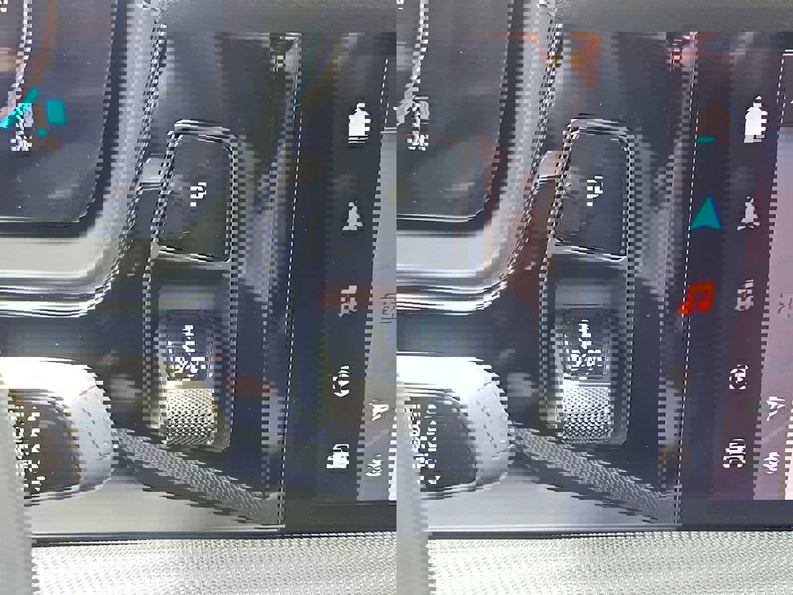 Certified 2024 Porsche Cayenne Coupe image 33