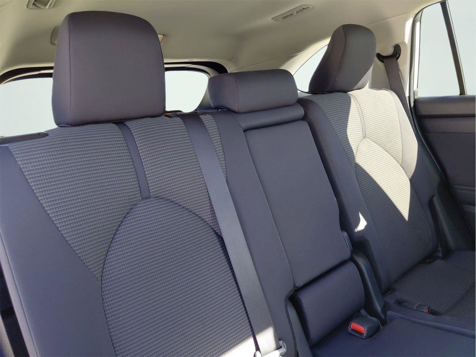 Used 2024 Toyota Highlander LE image 19