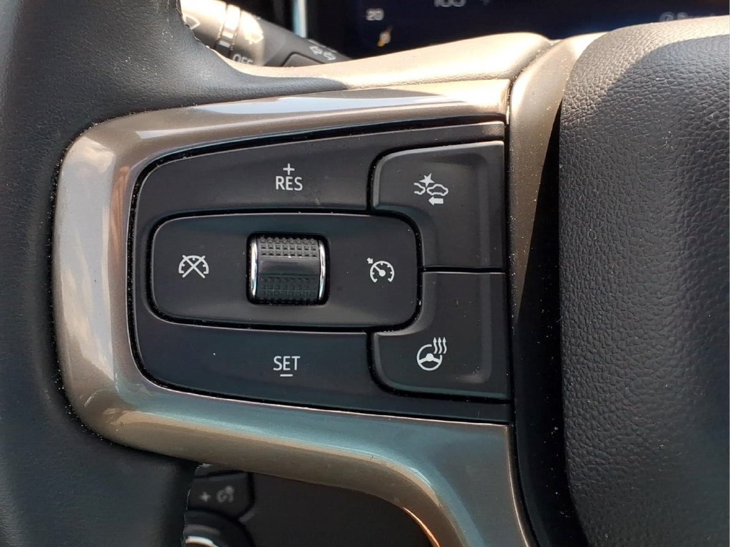 Used 2024 Chevrolet Silverado 3500 High Country w/ High Country Premium Package AWD/4WD image 25