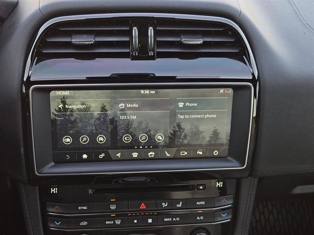 Used 2020 Jaguar F-PACE Prestige image 13