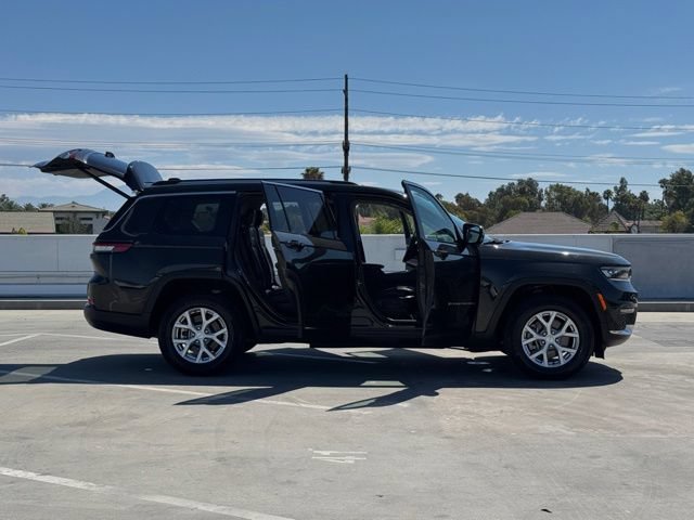 Used 2023 Jeep Grand Cherokee L Limited w/ Luxury Tech Group II AWD/4WD image 31