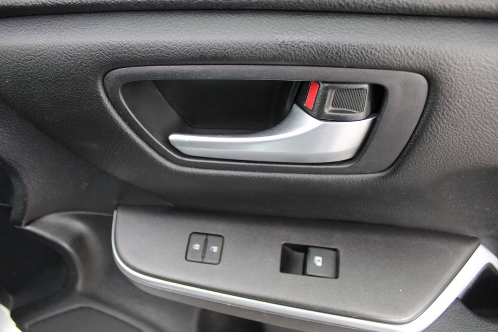 Used 2015 Toyota Camry SE FWD image 41