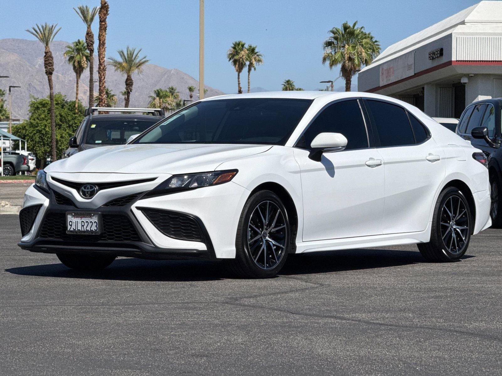 Used 2024 Toyota Camry SE FWD image 7