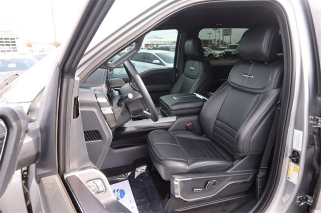 Used 2025 Ford F150 Platinum w/ Equipment Group 702A High image 9