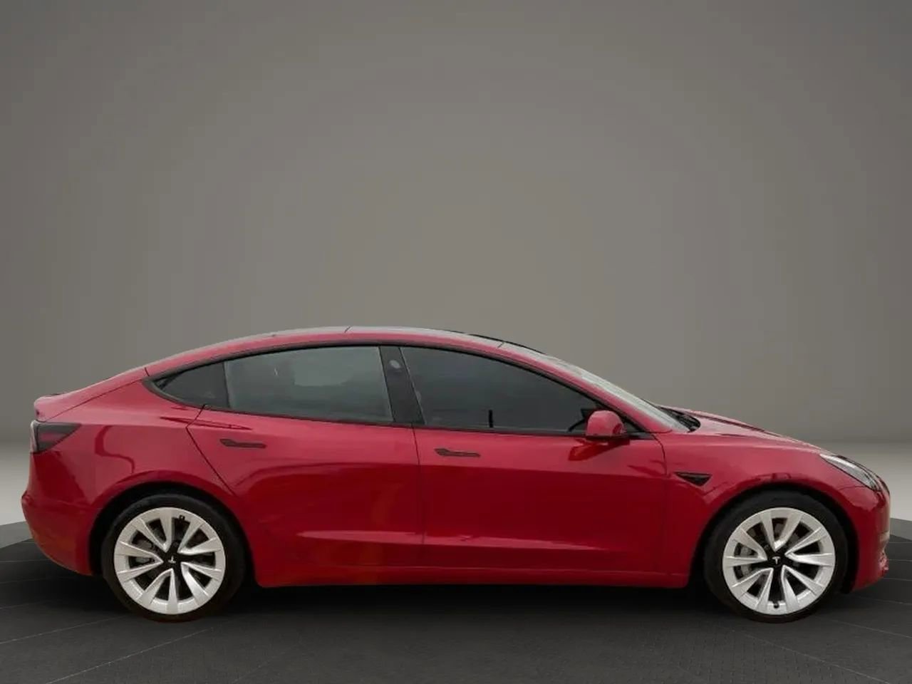Used 2022 Tesla Model 3 Long Range AWD/4WD image 7