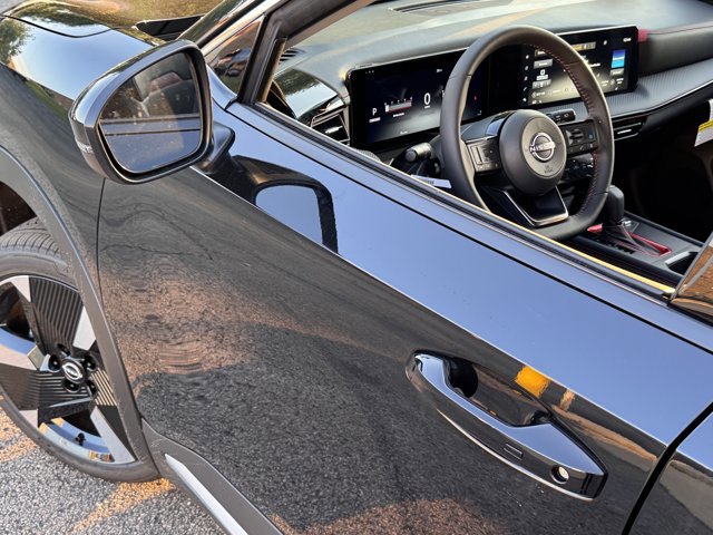 New 2025 Nissan Kicks SR w/ SR Premium Package image 27