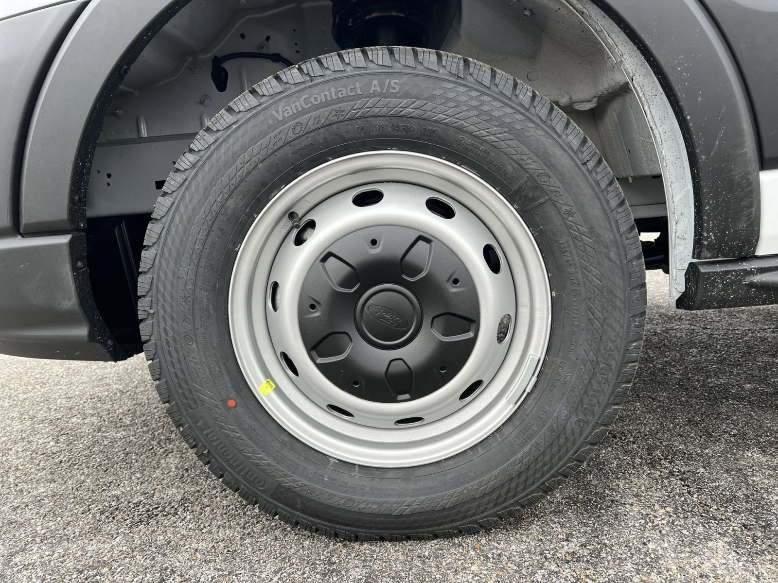 New 2026 Ford Transit 250 148 Medium Roof image 12