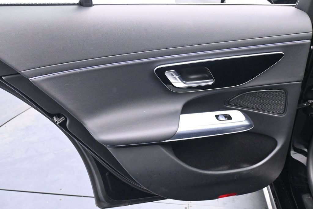 Used 2025 Mercedes-Benz E 350 Sedan image 13