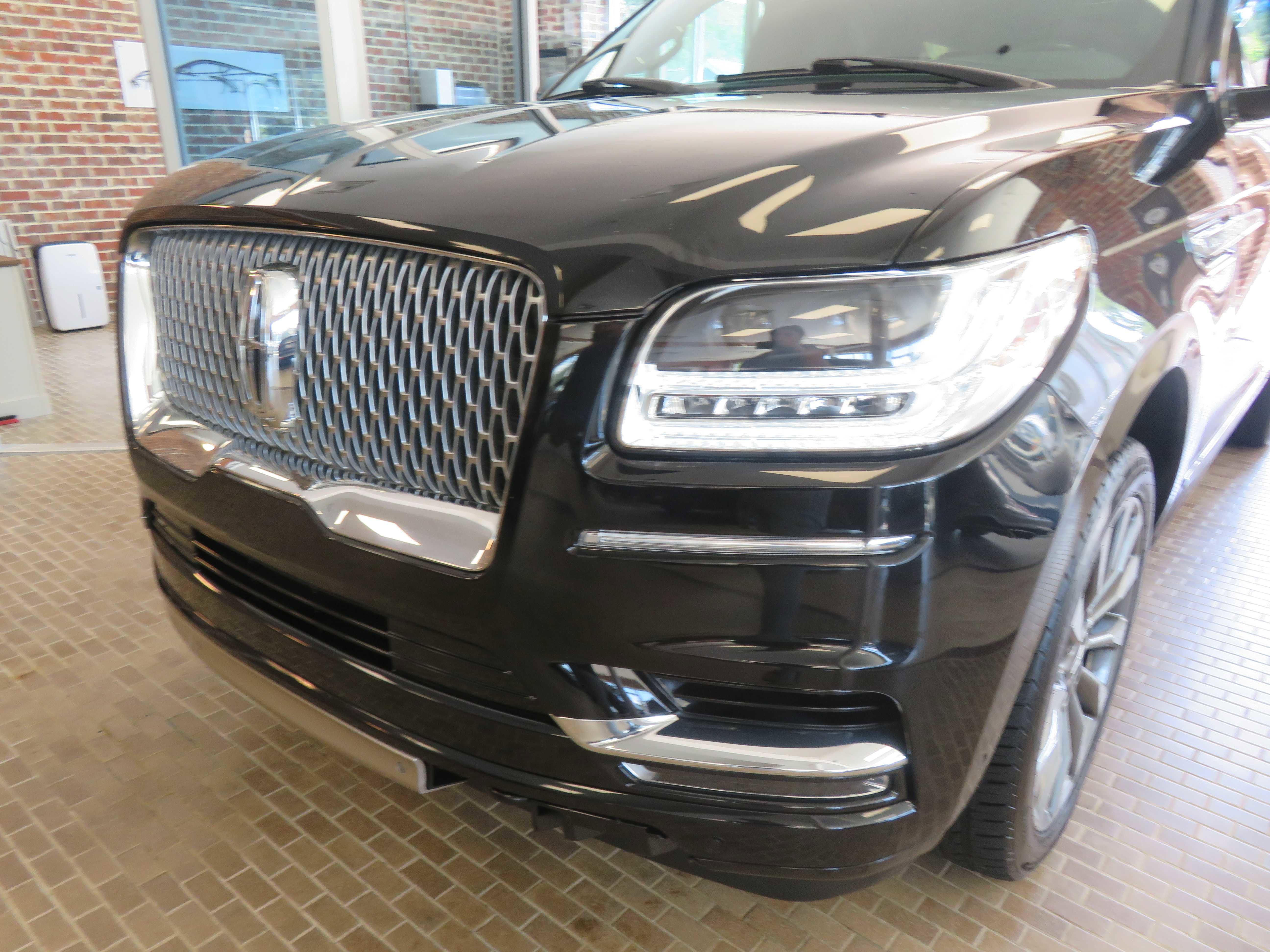 Used 2020 Lincoln Navigator L Reserve image 61