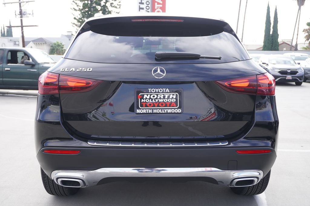 Used 2025 Mercedes-Benz GLA 250 image 6