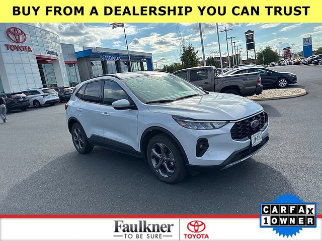 Used 2025 Ford Escape ST-Line Select AWD/4WD image 1