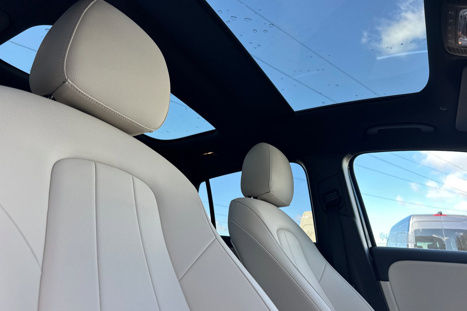 Certified 2025 Mercedes-Benz GLA 250 4MATIC image 17