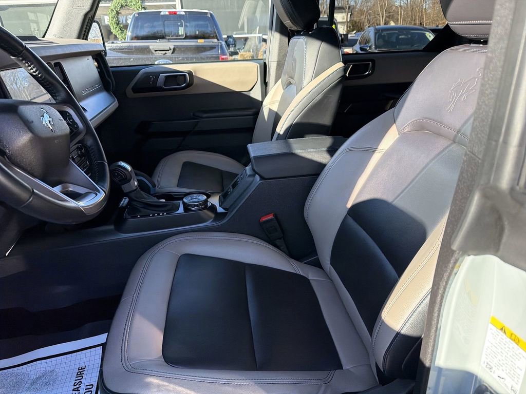 Used 2024 Ford Bronco Wildtrak image 11