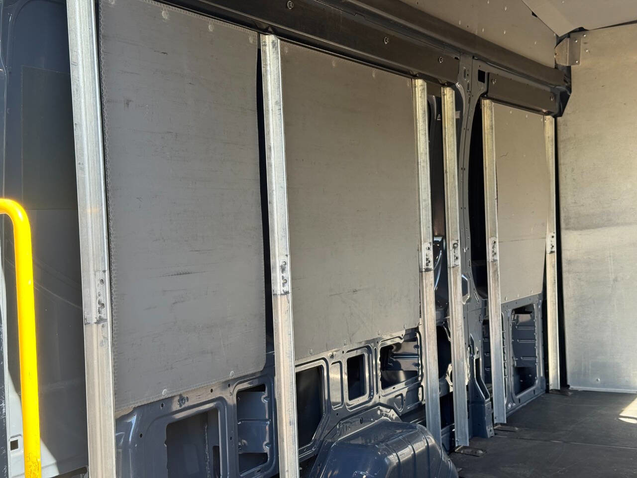 Used 2020 Ford Transit 250 148 High Roof Extended image 24