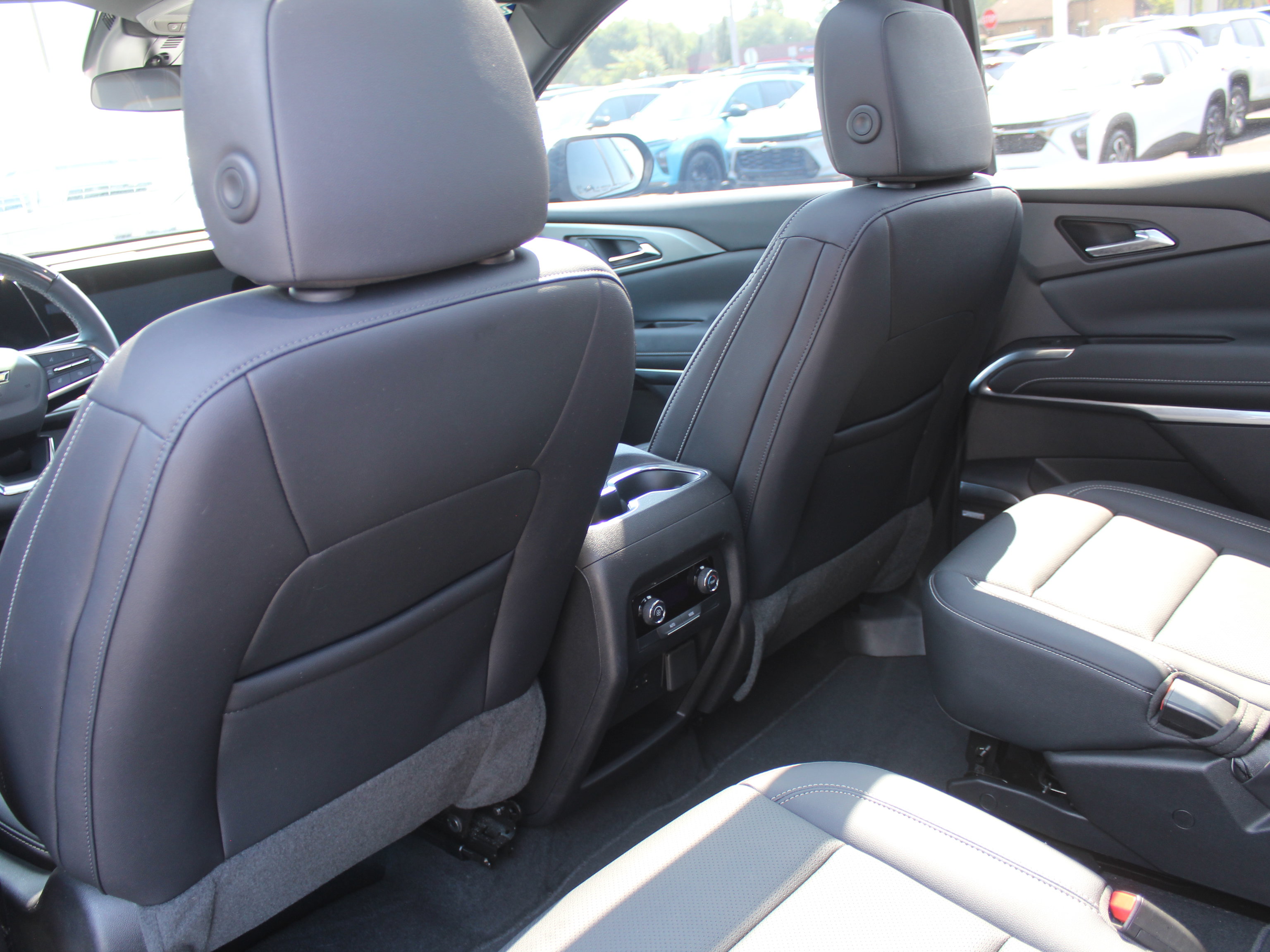 Certified 2024 Chevrolet Traverse LT w/ Enhanced Driving Package AWD/4WD image 24