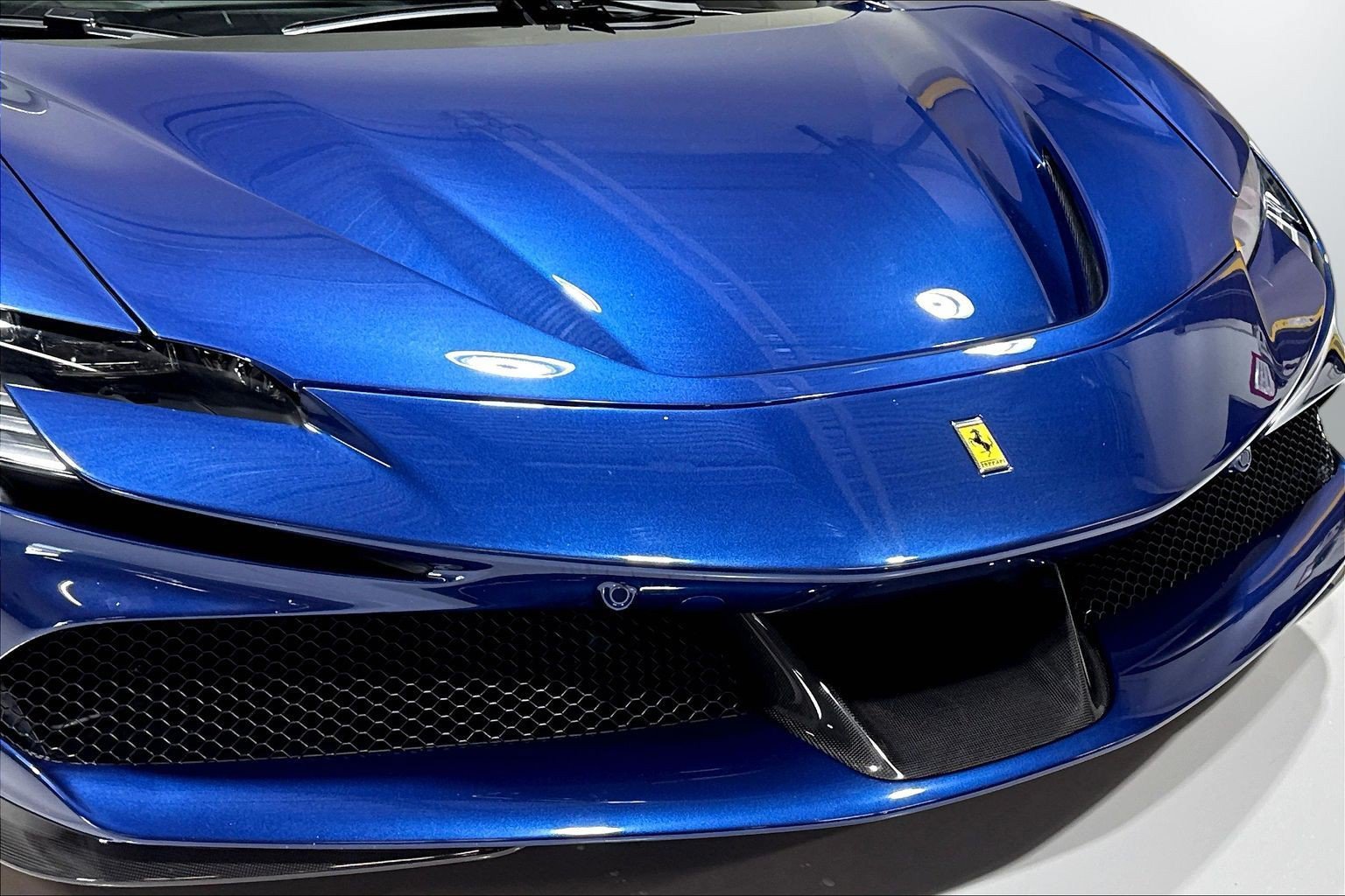 Used 2022 Ferrari SF90 Spider AWD/4WD image 27