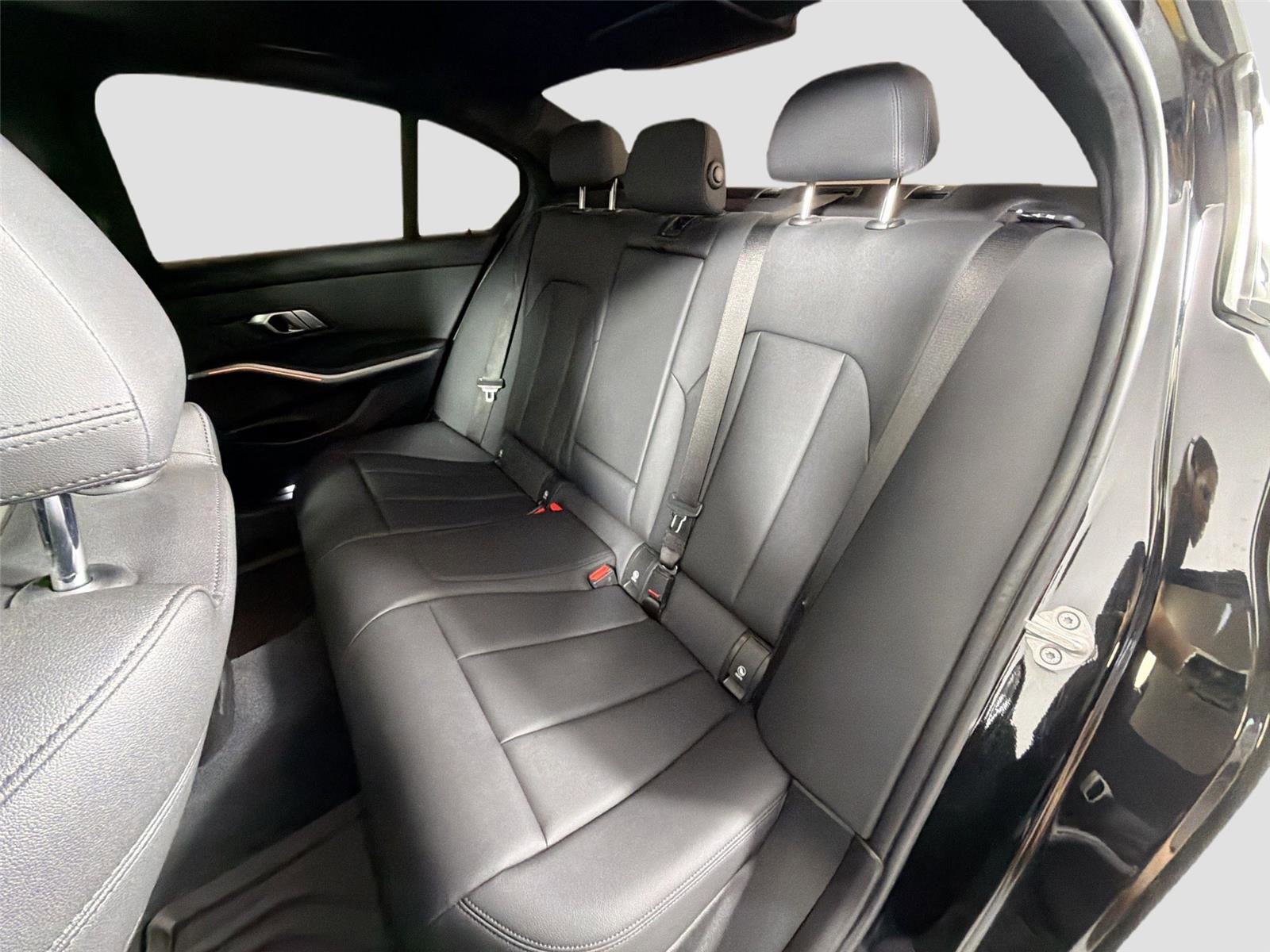 Used 2020 BMW M340i w/ Driving Assistance Package RWD image 25