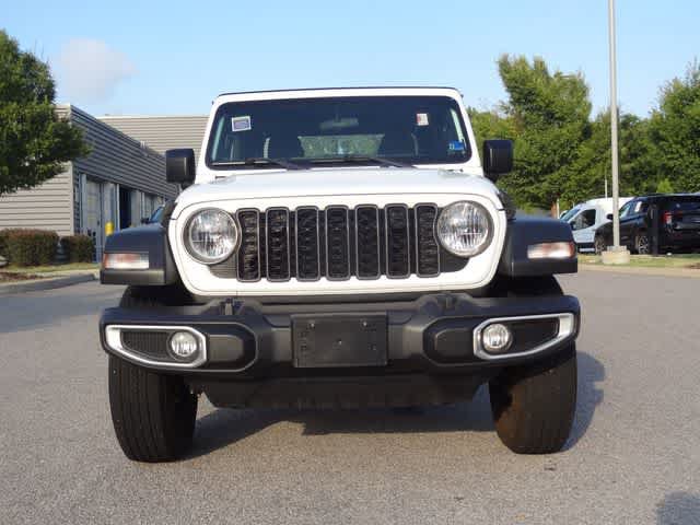Used 2024 Jeep Gladiator Sport AWD/4WD image 5