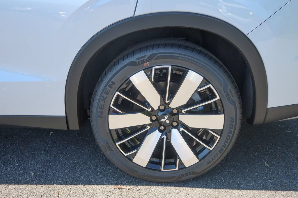 New 2026 Mitsubishi Outlander SE FWD image 14