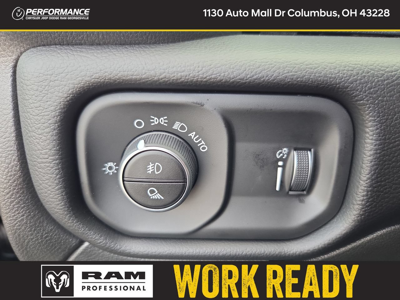 New 2026 RAM 2500 Big Horn AWD/4WD image 33