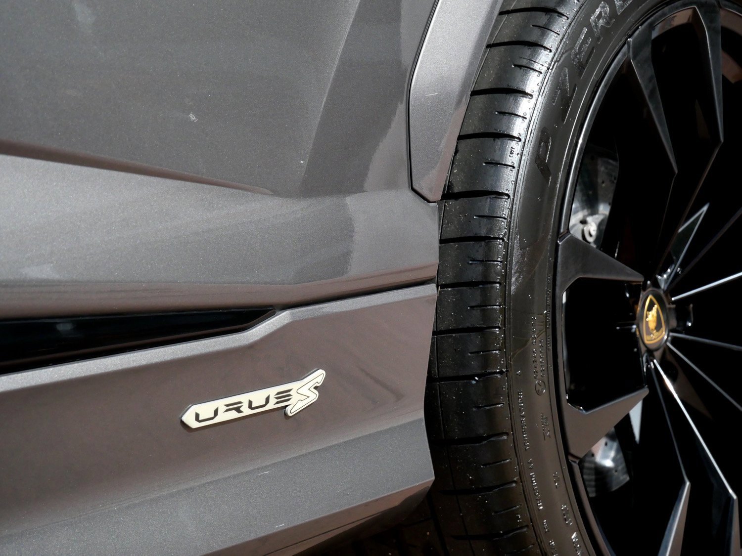 Used 2024 Lamborghini Urus S image 11