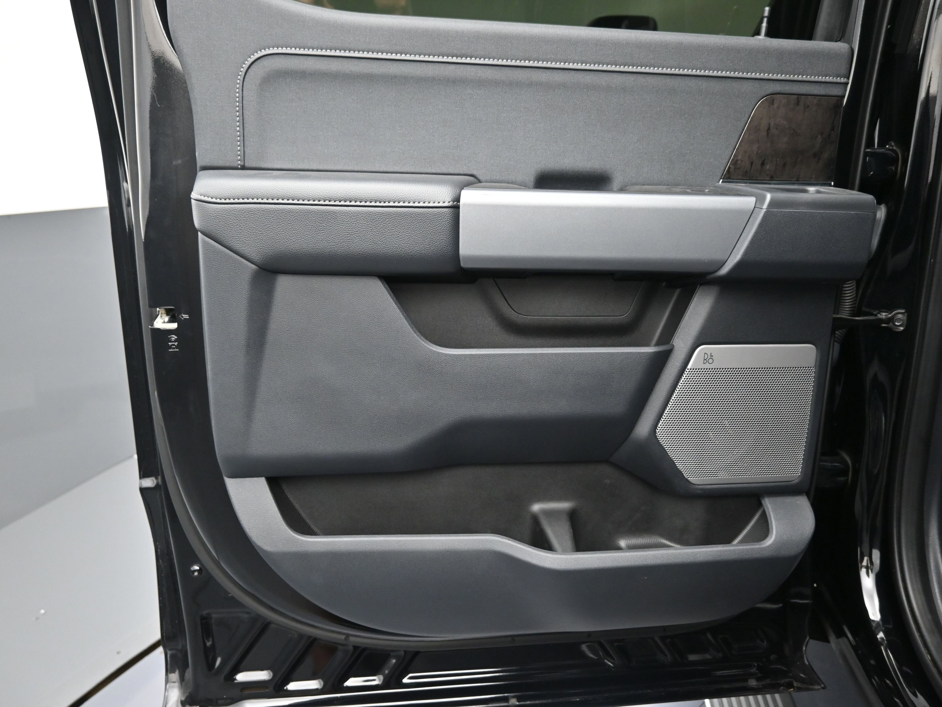 Used 2024 Ford F250 Lariat w/ Lariat Ultimate Package image 14