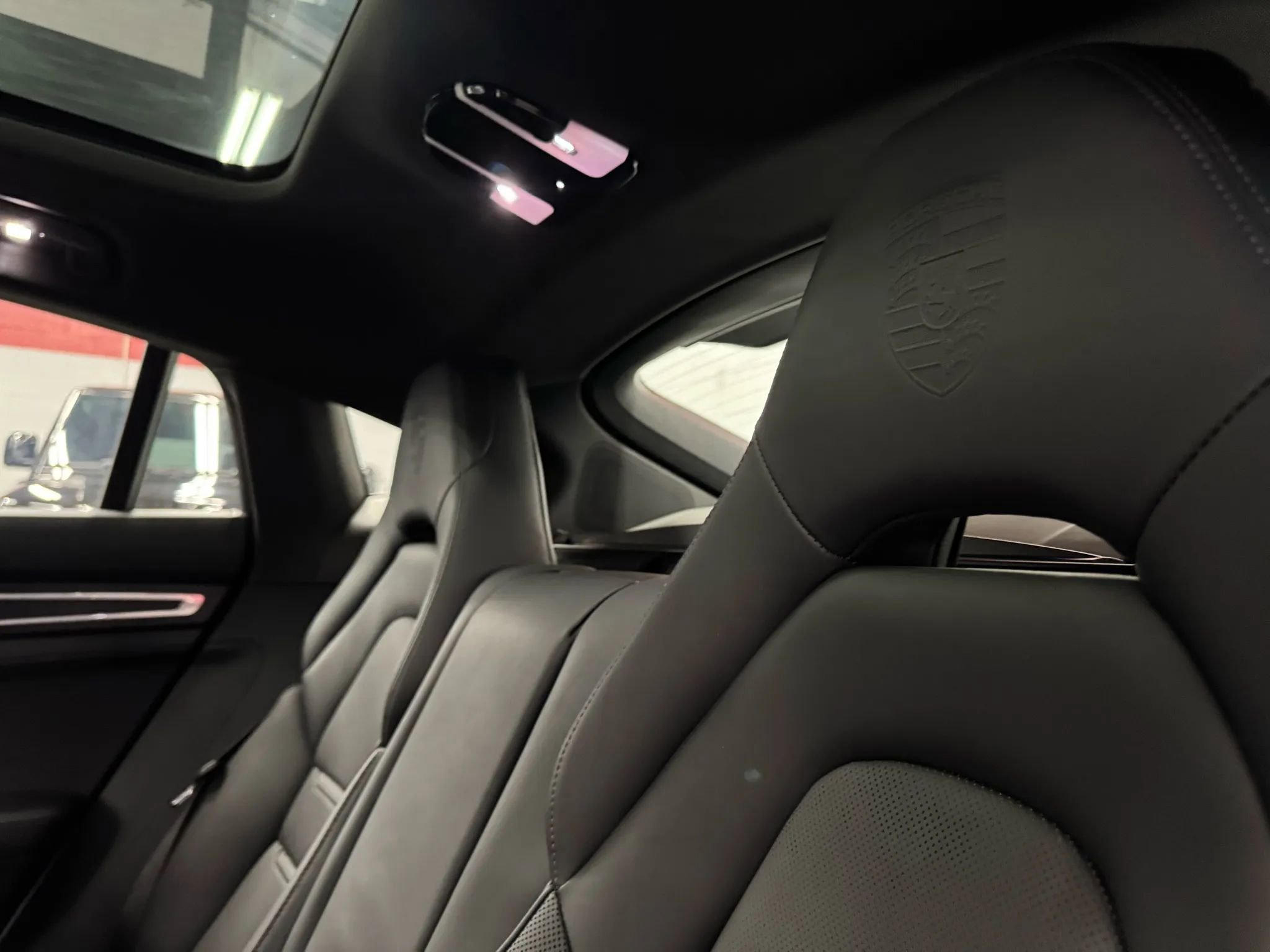 Used 2023 Porsche Panamera 4 Platinum Edition image 22