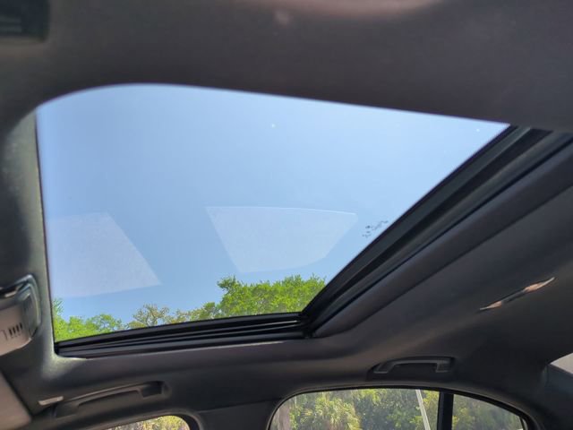 Used 2020 BMW 330i Sedan w/ Convenience Package image 21