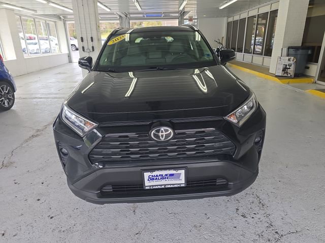 Used 2020 Toyota RAV4 XLE Premium AWD/4WD image 8