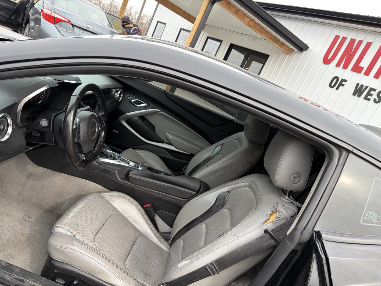 Used 2018 Chevrolet Camaro LT image 14