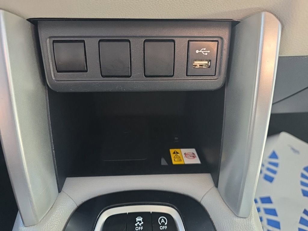 Used 2022 Toyota Corolla Cross LE image 25