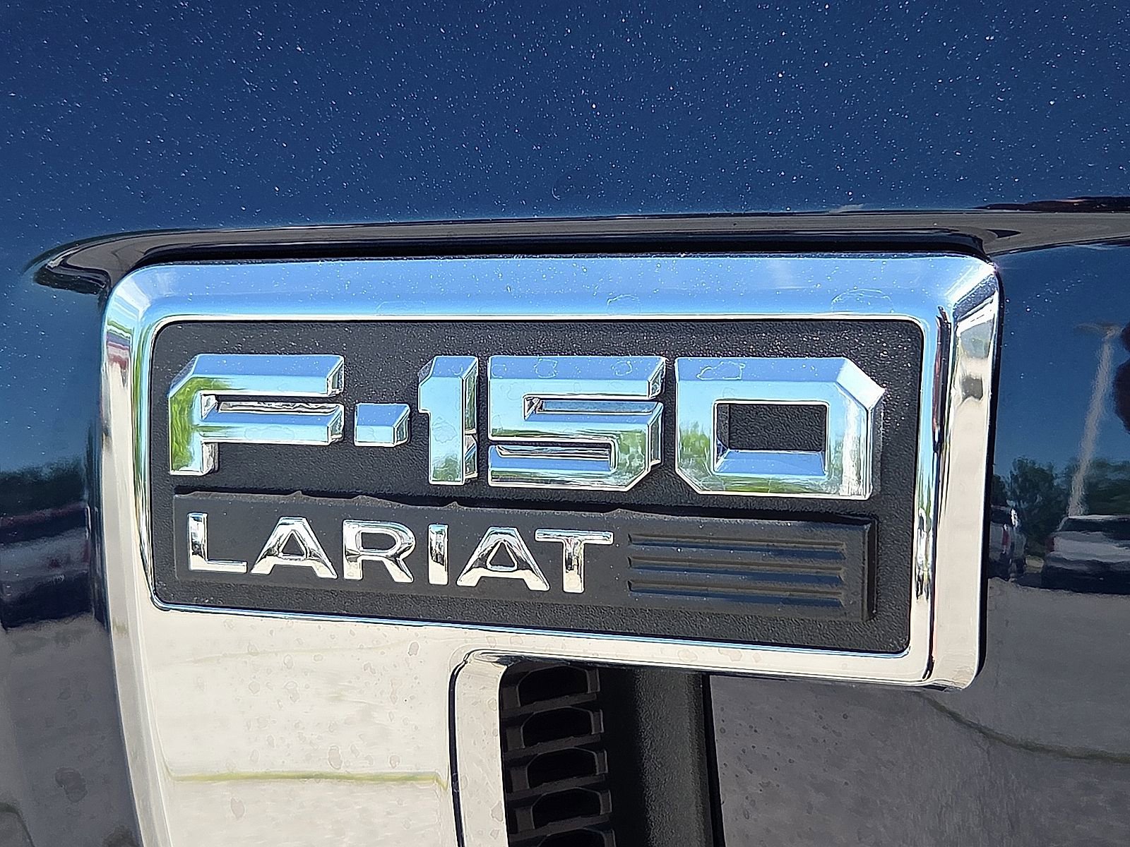Used 2024 Ford F150 Lariat w/ FX4 Off-Road Package AWD/4WD image 9