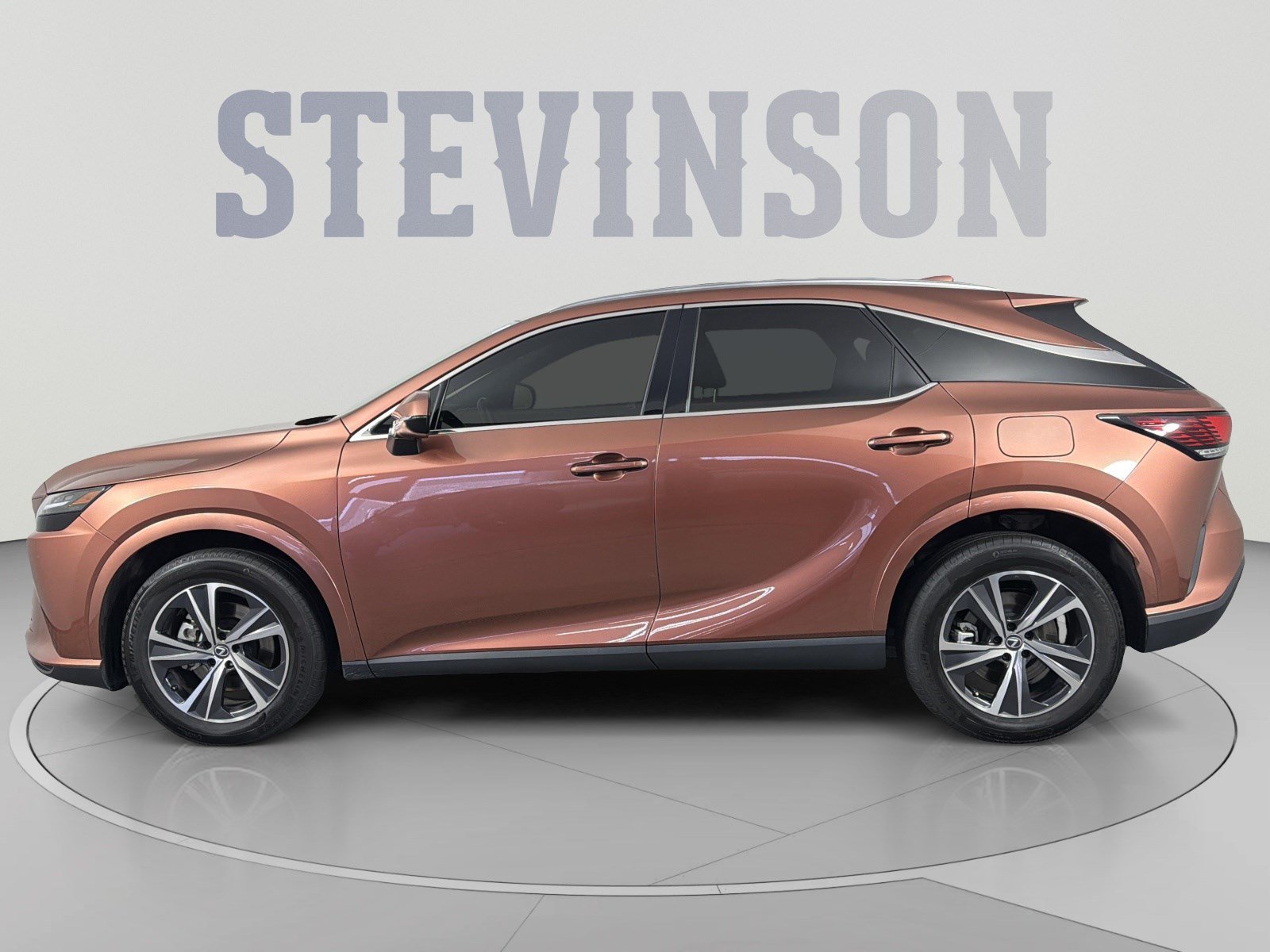 Used 2023 Lexus RX 350 w/ Cold Area Package AWD/4WD image 4