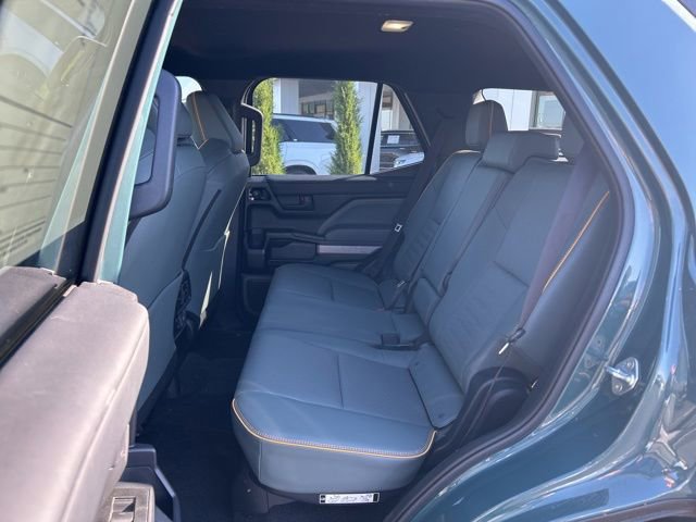 Used 2025 Toyota 4Runner Trailhunter AWD/4WD image 25