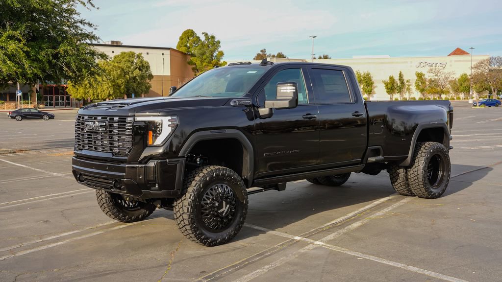 New 2026 GMC Sierra 3500 Denali Ultimate image 3