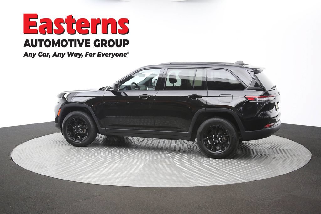 Used 2025 Jeep Grand Cherokee Altitude AWD/4WD image 62
