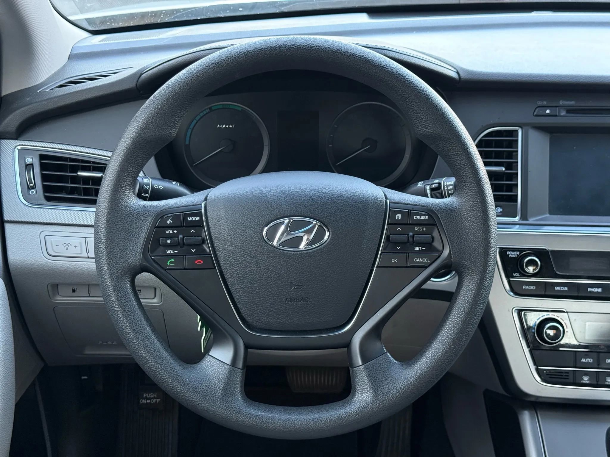 Used 2017 Hyundai Sonata SE image 29