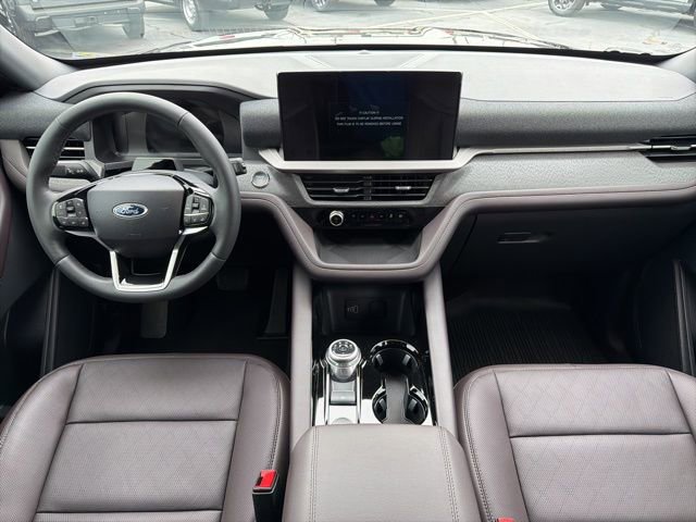 New 2026 Ford Explorer Platinum image 15